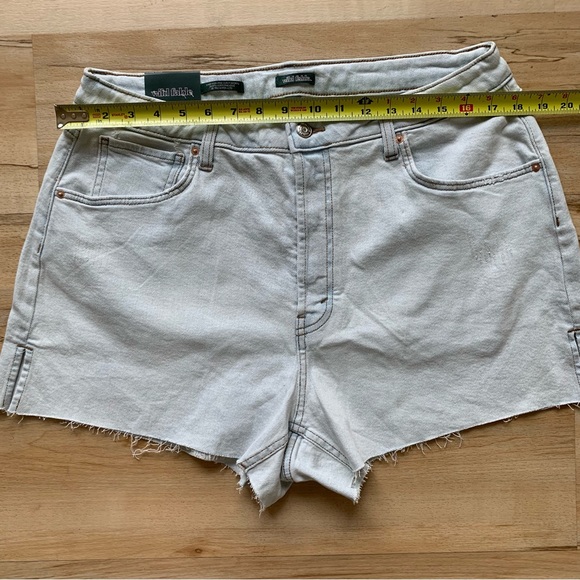Wild Fable Super High Rise Curvy Short Jean Denim Size 16 - Picture 7 of 7